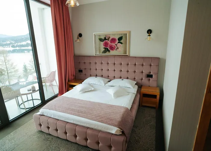 Hotel Roser House Boutique - Pe Malul Lacului Colibita