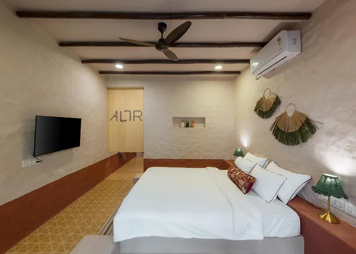 Altr Nativ Morjim, Goa