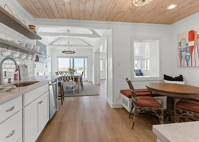 Experience Lakeside Luxury At