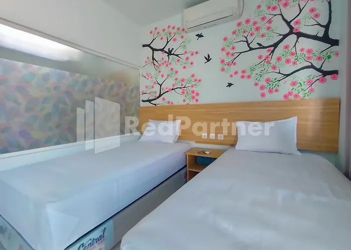 Joy Homestay Near Umj Jember Mitra Reddoorz