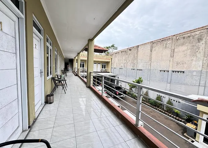 Fakhira Residence Hotel