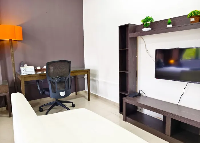 Salaam Suites Hotel