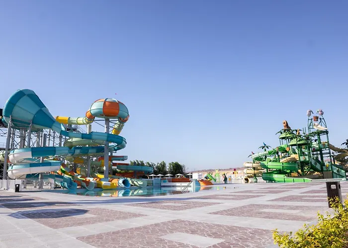 Sirena Beach Resort&Spa