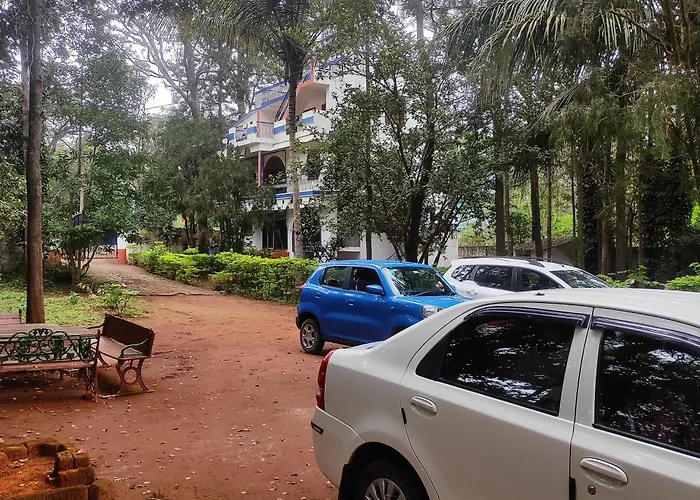Woodside Resort And Cafe