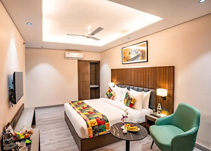 Regenta Place Raaj Agra, Tajganj