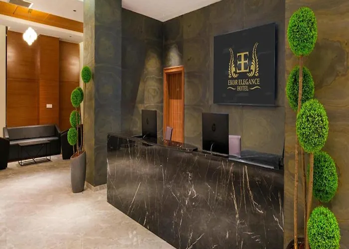 Ekor Elegance Hotel