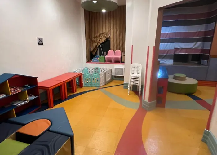 Affordable Staycation Airbnb Bgc