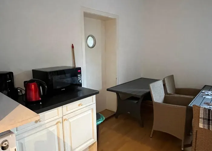Doppelzimmer-Bad-Kühlschrank-Tv-19