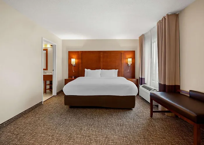 Comfort Inn & Suites Decatur-Forsyth