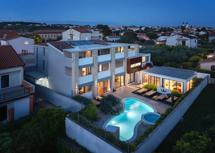 Chevalier Lifestyle Boutique Hotel Adults Only & Open-Minded Couples