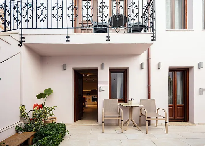 Philikon Luxury Suites