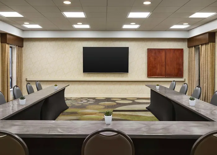 Hampton Inn Tropicana