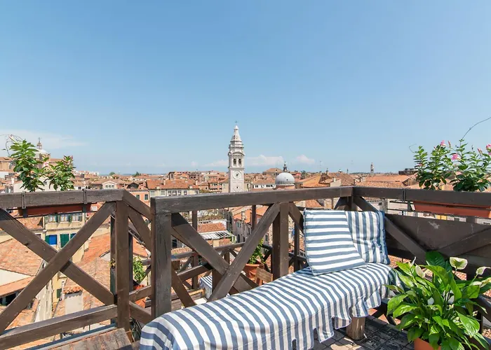 Penthouse With Rooftop Terrace And 360 Views Of Venice - Venice5Th