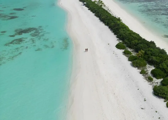Sun Beach Dhigurah