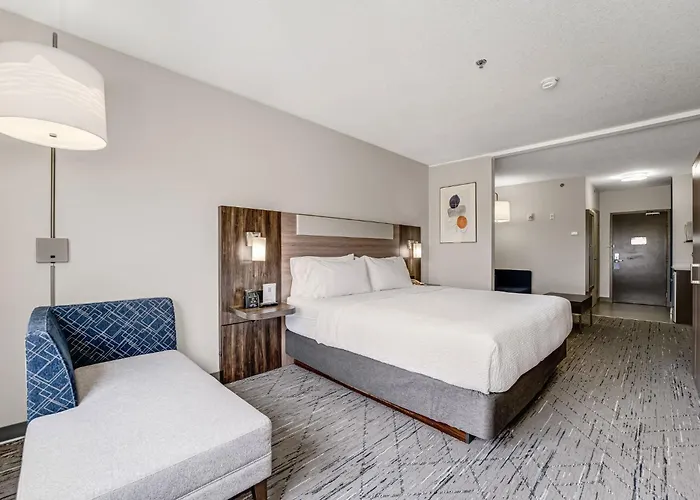 Holiday Inn Express Hotel & Suites-Edmonton South By Ihg