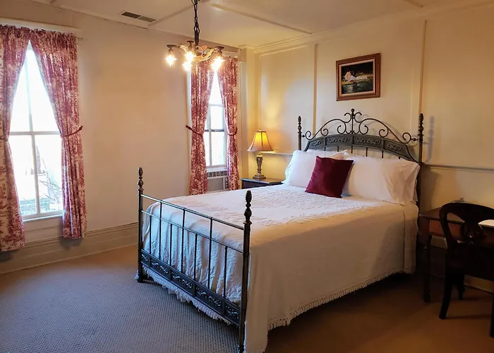 Iron Horse Hotel