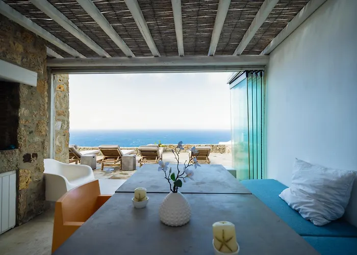 White Rock Suites & Villas
