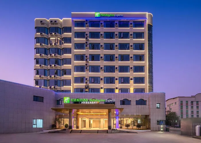 Holiday Inn Express Longyan Liancheng By Ihg