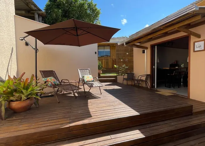 Shangri La Casas e Studios
