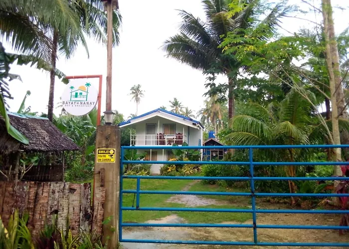 Bayay Ni Nanay Bed & Breakfast In Magpupungko Beach Road