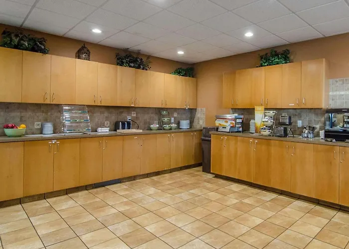 Quality Inn & Suites Grande Prairie