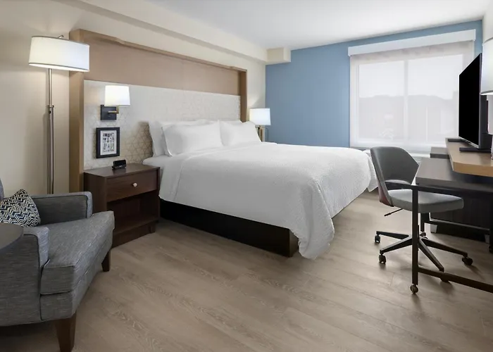 Holiday Inn & Suites Richmond West End, An Ihg Hotel