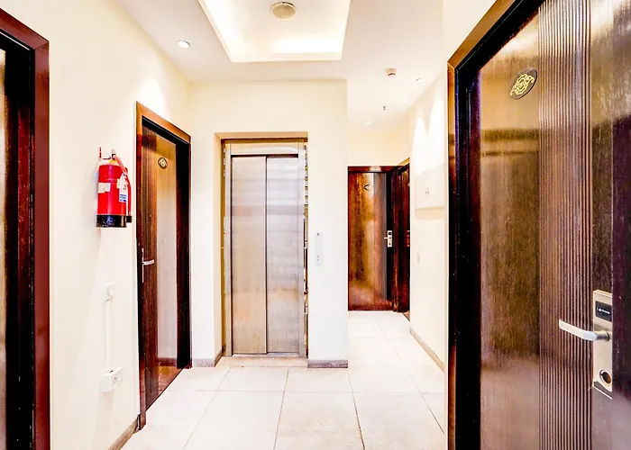 Townhouse Pitampura West Enclave