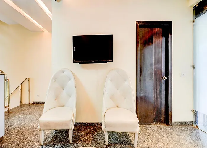 Townhouse Pitampura West Enclave