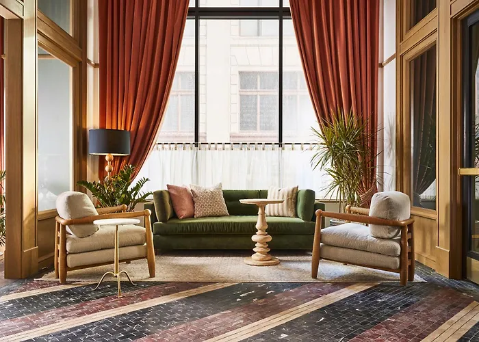 Fidelity Hotel