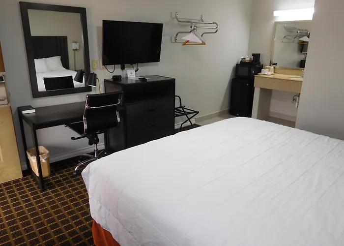 Deluxe Inn