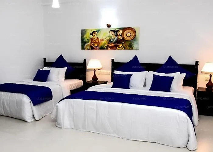 Blue Spring Hotel Wadduwa