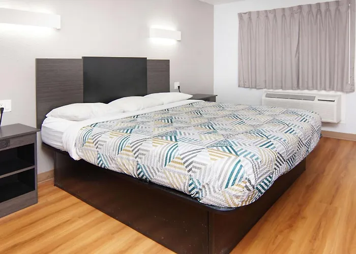 Motel 6-Red Oak, Tx - Dallas