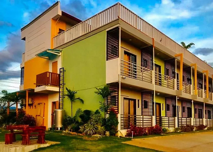Jeanines Travellers Inn By Reddoorz