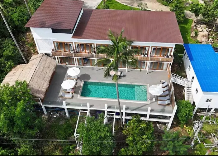 8 Bedroom Monkey Villa Room 202