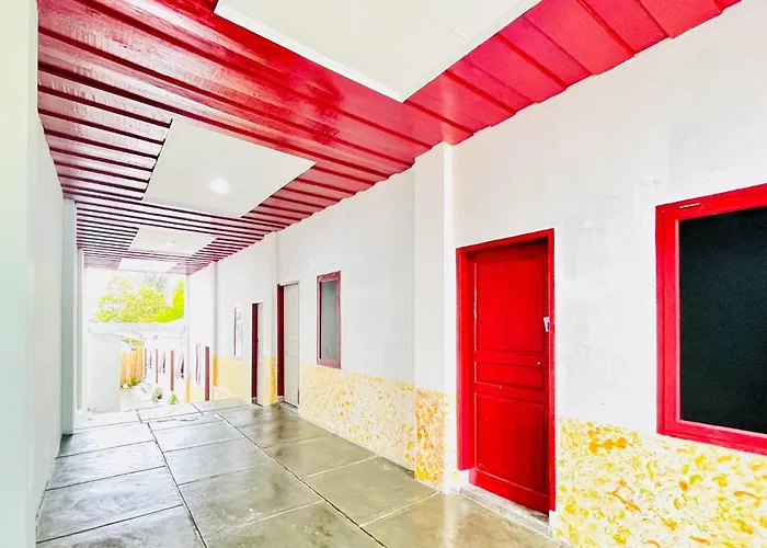 Reddoorz At Hardi Homestay Near Funland Berastagi