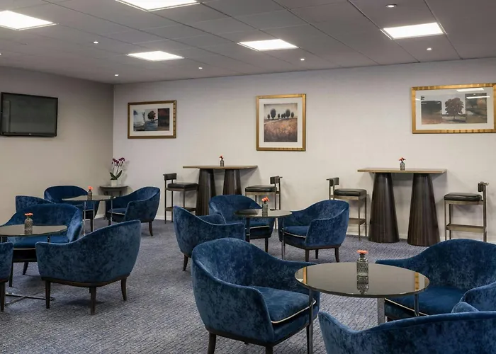 Renaissance London Heathrow Hotel