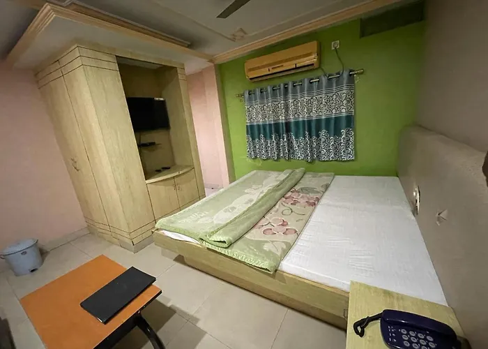 Starline Hotel