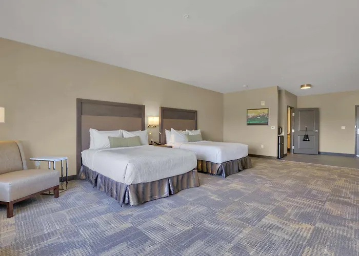 Best Western Plus Fillmore Inn & Suites