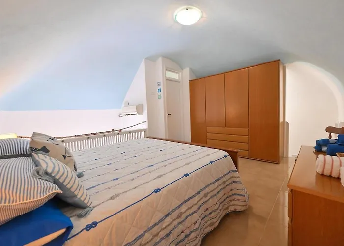Beach House Ischia - Seafront & Aragonese Castle View -