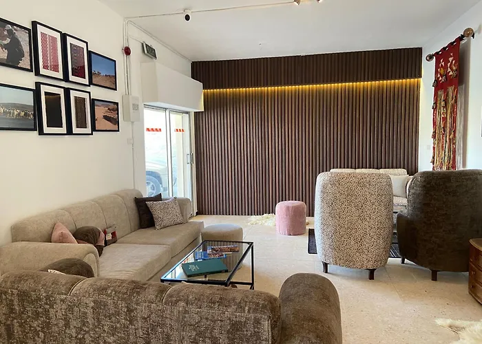 Baytna Hotel