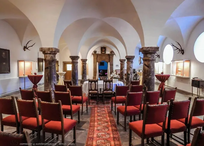 Hotel Und Restaurant Burg Schnellenberg