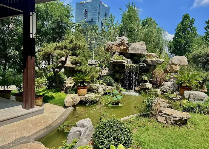 Century Runhua Hotel