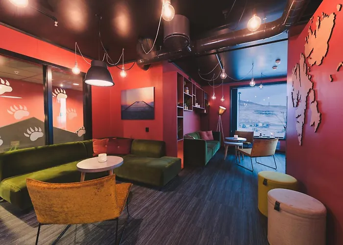 Svalbard Hotell | The Vault