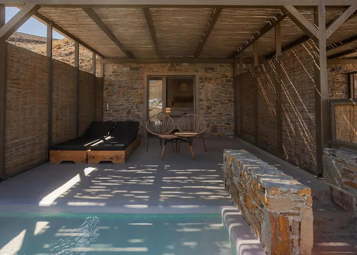 Amal Kythnos Suites