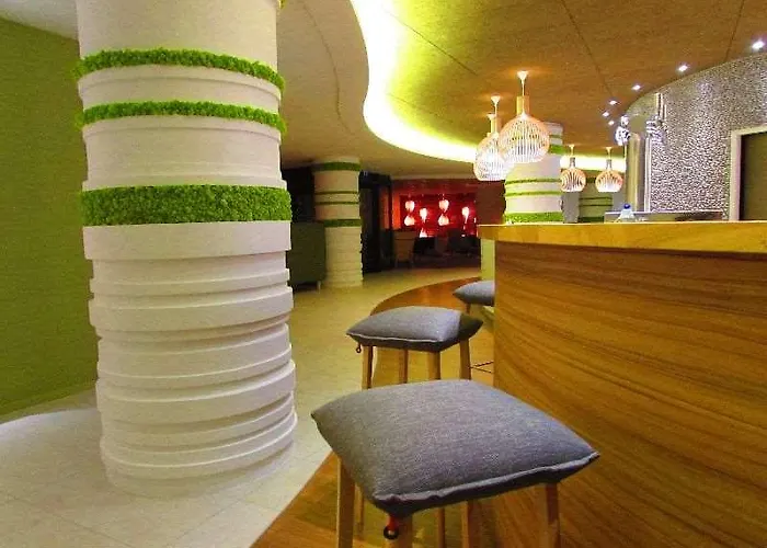 Brit Hotel Privilege Plerin