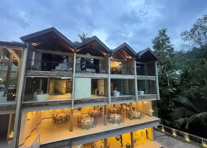 Hotel Grand Amanee