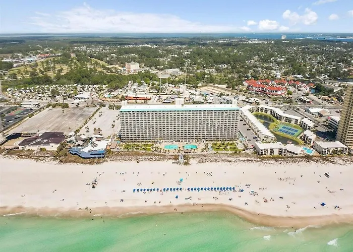 Summit 225 - Low Floor Beachfront - Sleeps 5