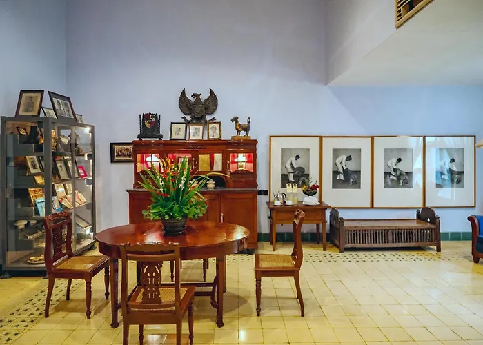 Hotel Tugu Blitar