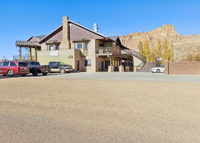 Zion Cliff Lodge