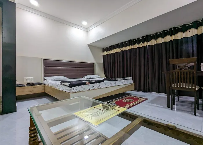 Hotel Shivneri